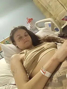 Snapshot of cicithtbitch chatting on 10/27/25, 03:21 cicithtbitch online show from 10/27/25, 03:21