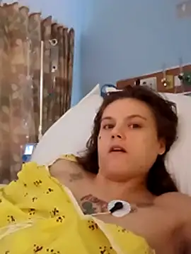 Snapshot of cicithtbitch chatting on 10/30/25, 03:46 cicithtbitch online show from 10/30/25, 03:46