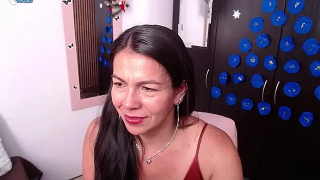 Snapshot of camilavargas_ chatting on 12/13/25, 09:42 camilavargas online show from 12/13/25, 09:42