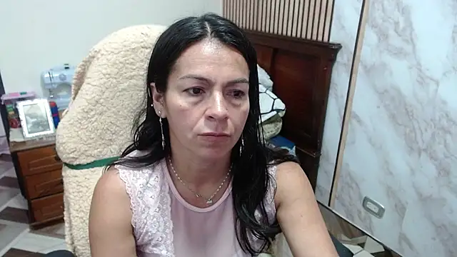 camilavargas  online show from 02/03/26, 02:00