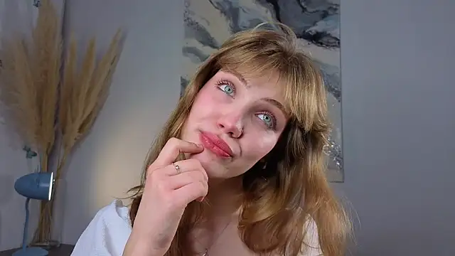 pienaple online show from 10/09/25, 05:27