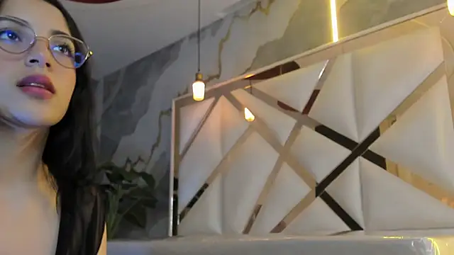 Snapshot of sophiadoll_tf chatting on 11/07/25, 08:53 sophiadoll tf online show from 11/07/25, 08:53