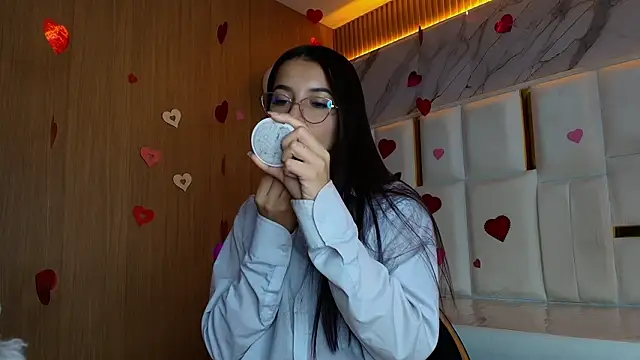 Snapshot of sophiadoll_tf chatting on 02/17/26, 03:36 sophiadoll tf online show from 02/17/26, 03:36