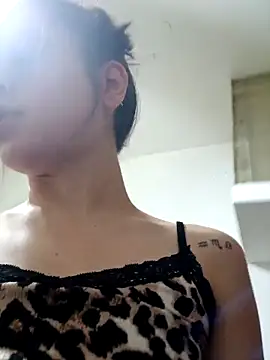 linameii online show from 11/20/25, 11:48