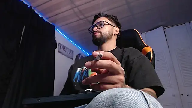 Snapshot of Chrys_harris77 chatting on 10/14/25, 09:48 Chrys harris77 online show from 10/14/25, 09:48