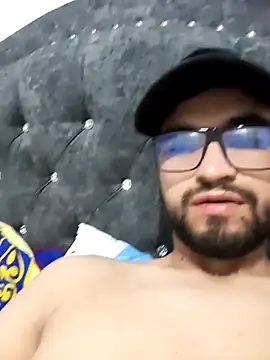 Snapshot of Chrys_harris77 chatting on 10/20/25, 02:34 Chrys harris77 online show from 10/20/25, 02:34