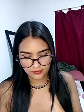 Snapshot of Renata_Zoe chatting on 10/24/25, 01:57 Renata Zoe online show from 10/24/25, 01:57