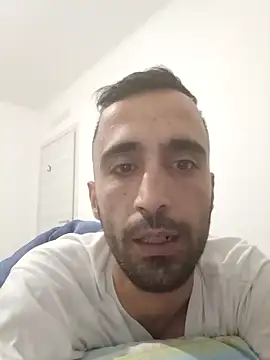 Snapshot of Deffnot7777 chatting on 11/06/25, 08:43 Deffnot7777 online show from 11/06/25, 08:43