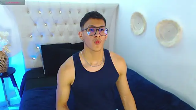 SalvadorFit online show from 09/19/25, 08:31