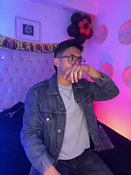 SalvadorFit online show from 10/11/25, 08:29