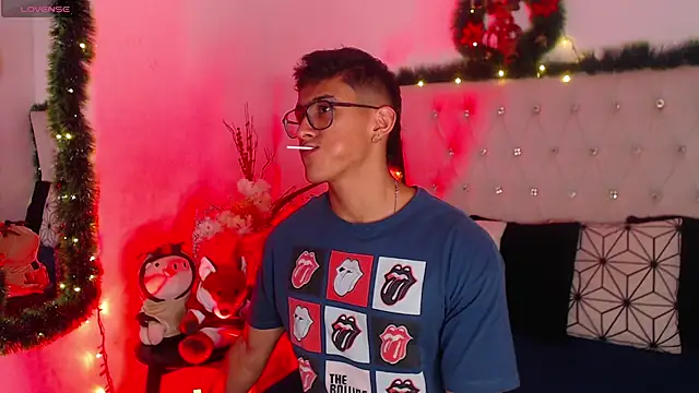 SalvadorFit online show from 12/17/25, 08:37