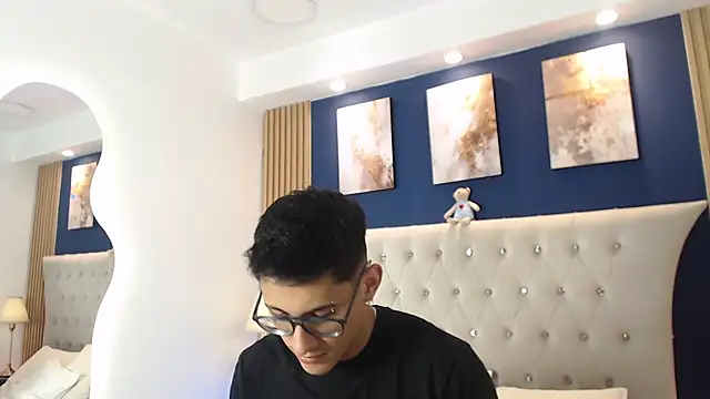 SalvadorFit online show from 02/17/26, 08:26