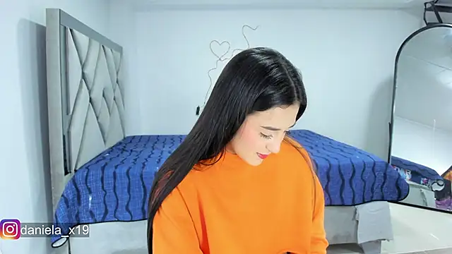 Daniela x19 online show from 02/24/26, 12:41
