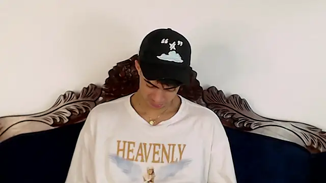 cody pipper  online show from 10/30/25, 01:34