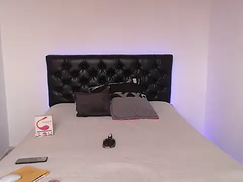 Snapshot of Lunadool chatting on 03/26/26, 02:11 Lunadool online show from 03/26/26, 02:11