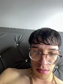 arthurdavies online show from 10/31/25, 04:02