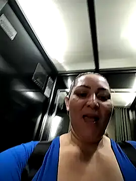 Lunita86 online show from 11/03/25, 03:46