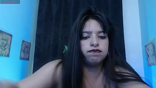 Snapshot of queen_salomme chatting on 10/17/25, 11:29 queen salomme online show from 10/17/25, 11:29