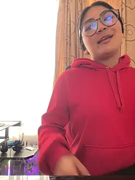 Violettabloom  online show from 10/05/25, 12:09