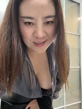 Kayla-love online show from 11/23/25, 12:27