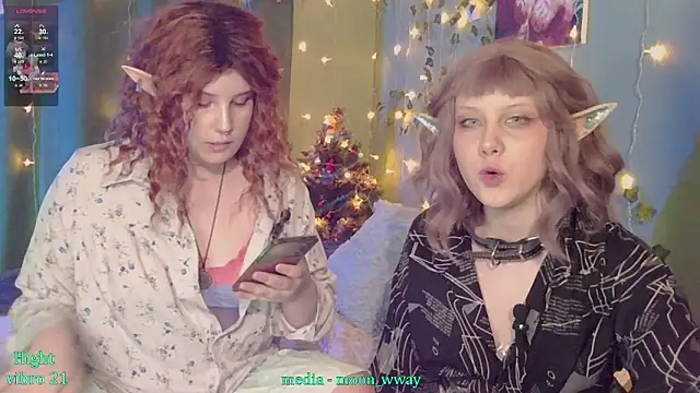 Snapshot of MoonWayWithMemes chatting on 12/20/25, 11:50 MoonWayWithMemes online show from 12/20/25, 11:50