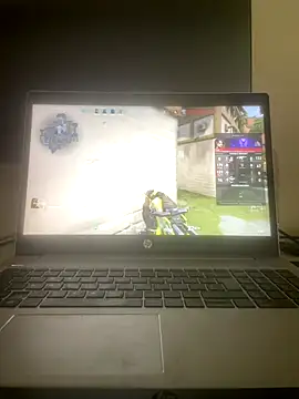 Snapshot of Randy9222 chatting on 09/17/25, 07:43 Randy9222 online show from 09/17/25, 07:43