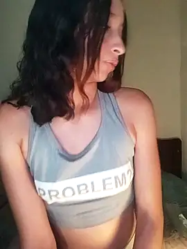 Snapshot of Vale_stone_ chatting on 10/18/25, 05:10 Vale stone  online show from 10/18/25, 05:10