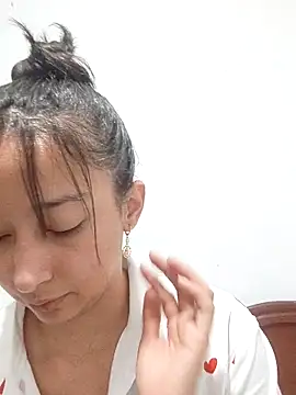 Vale stone  online show from 04/01/26, 05:08