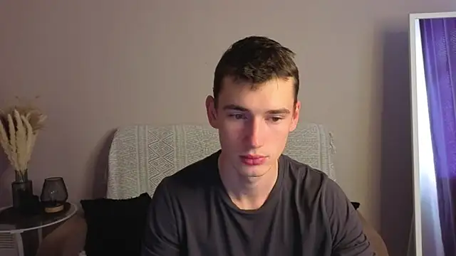 Snapshot of Max_Foks chatting on 09/19/25, 04:58 Max Foks online show from 09/19/25, 04:58