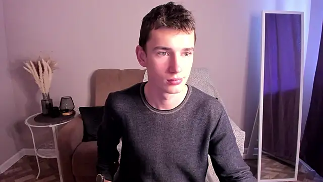 Snapshot of Max_Foks chatting on 09/24/25, 05:55 Max Foks online show from 09/24/25, 05:55