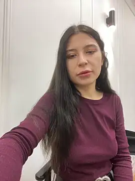 Snapshot of Valerie_Ohara chatting on 10/05/25, 04:11 Valerie Ohara online show from 10/05/25, 04:11