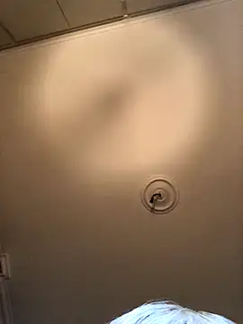 Snapshot of juliaoneandonly chatting on 10/04/25, 10:46 juliaoneandonly online show from 10/04/25, 10:46