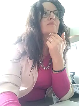 Snapshot of ValeriaLove43211 chatting on 09/30/25, 11:26 ValeriaLove43211 online show from 09/30/25, 11:26