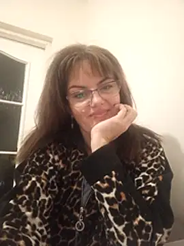 ValeriaLove43211 online show from 11/06/25, 06:53