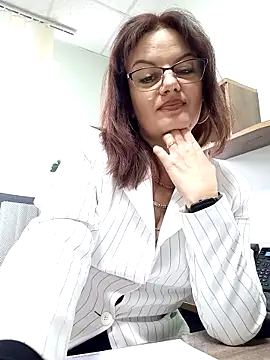 ValeriaLove43211 online show from 11/20/25, 09:31