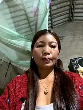 Milky-milk online show from 10/22/25, 01:44