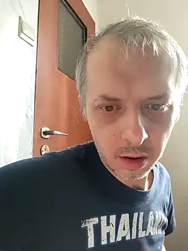 szajbusek41 online show from 03/04/26, 07:03