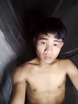 Snapshot of Nhyy_xx chatting on 10/27/25, 10:30 Nhyy xx online show from 10/27/25, 10:30