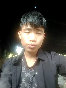 Snapshot of Nhyy_xx chatting on 10/29/25, 01:08 Nhyy xx online show from 10/29/25, 01:08