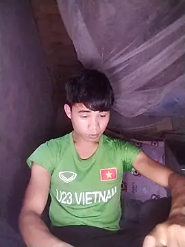 Snapshot of Nhyy_xx chatting on 11/13/25, 08:35 Nhyy xx online show from 11/13/25, 08:35