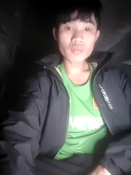 Snapshot of Nhyy_xx chatting on 11/20/25, 09:20 Nhyy xx online show from 11/20/25, 09:20