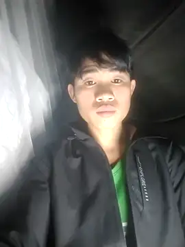 Snapshot of Nhyy_xx chatting on 11/22/25, 10:36 Nhyy xx online show from 11/22/25, 10:36