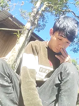 Snapshot of Nhyy_xx chatting on 11/30/25, 02:26 Nhyy xx online show from 11/30/25, 02:26