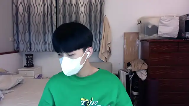 kai101010 online show from 10/23/25, 03:11