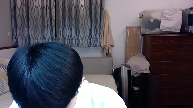 kai101010 online show from 10/26/25, 04:02