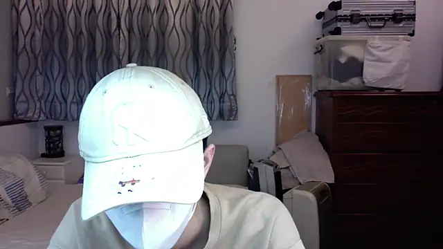 kai101010 online show from 11/15/25, 02:46