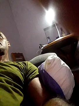 Snapshot of JeffersonRay chatting on 11/10/25, 08:02 JeffersonRay online show from 11/10/25, 08:02