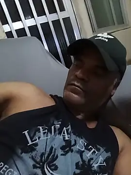 Snapshot of JeffersonRay chatting on 07/10/26, 05:34 JeffersonRay online show from 07/10/26, 05:34