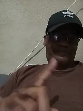 Snapshot of JeffersonRay chatting on 07/11/26, 10:00 JeffersonRay online show from 07/11/26, 10:00