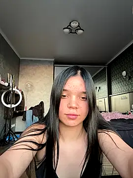 Tiffanysavelin online show from 09/23/25, 03:26